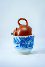 Load image into Gallery viewer, Tongxinshe Teahouse Collection: The Smallest Handmade Zhu Ni Teapot Online with Matching Landscape Cup
