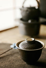Load image into Gallery viewer, Tongxin She Tea Set Recommendation: The &quot;Kong Ji&quot; Gaiwan, Holding the Long Years

