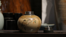 Load image into Gallery viewer, Chai Shao &#39;Yellow Bird&#39; Tea Jar

