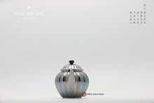 Load image into Gallery viewer, 9999 sterling silver ribbed chrysanthemum teapot
