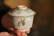 Load image into Gallery viewer, pastel hand-painted rabbit Gai Wan/tea cup(粉彩手绘兔子盖碗/茶杯)
