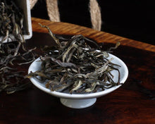 Load image into Gallery viewer, 2022 Daxueshan Ancient Tree Tea/Puer Sheng Tea
