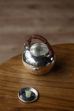 Load image into Gallery viewer, 9999 Sterling Silver Lifting Beam Pot/Can be used to boil water or make tea
