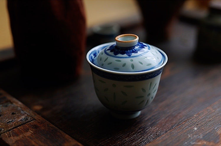 Blue and white exquisite little Gaiwan 100ml